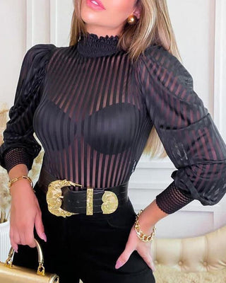 Haut rayé en maille transparente à fronces et à manches lanterne