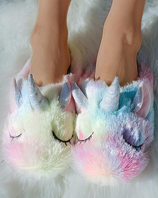 Pantoufles moelleuses à motif de licorne