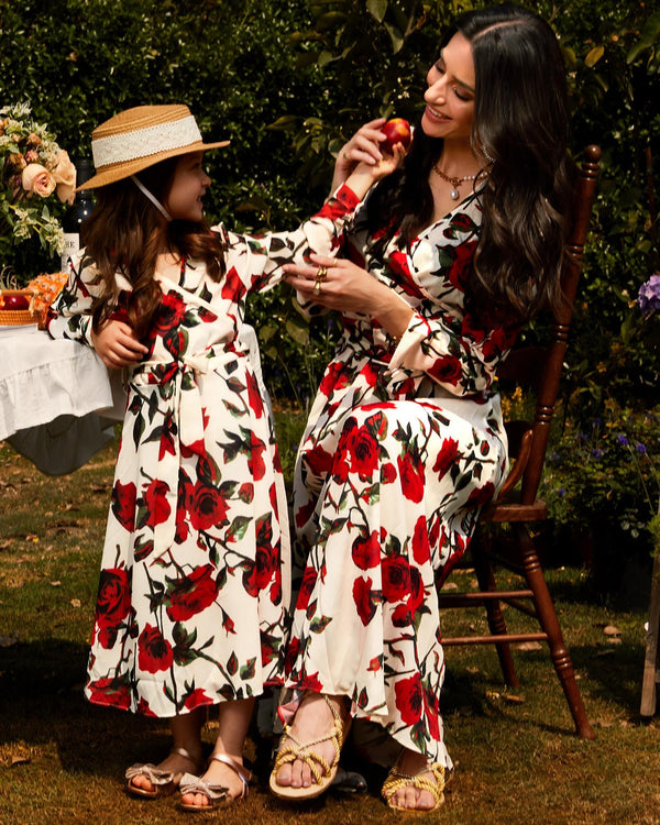 Mommy & me - Robe imprimée florale à manches longues et col en V (S1 pour enfants
S2 pour maman)