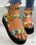 Sandales à plateforme avec bride de cheville colorblock