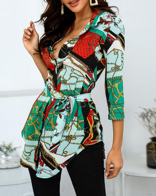 Chemise à ourlet arrondi à la taille et à l'écharpe