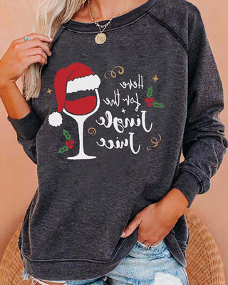 Haut à manches longues et lettre de Noël avec verre à vin