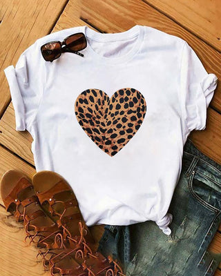 T-shirt décontracté à manches courtes et imprimé léopard coeur