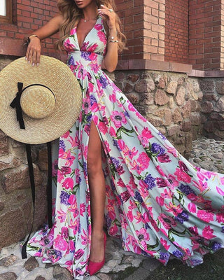 Robe à imprimé floral et décolleté plongeant à fente haute