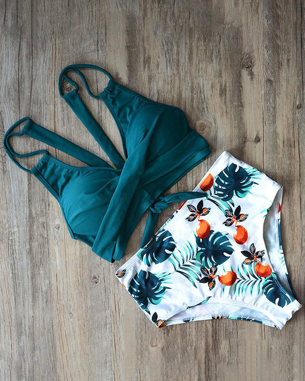 Ensemble de bikini noué au dos à imprimé tropical
