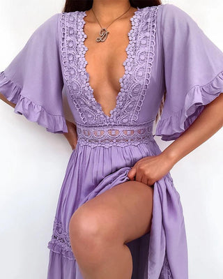 Robe en dentelle guipure à volants et manches cloche