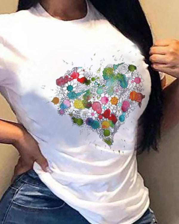 T-shirt à manches courtes à imprimé cœur créatif