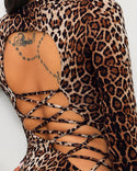 Robe moulante à lacets dos nu à imprimé léopard