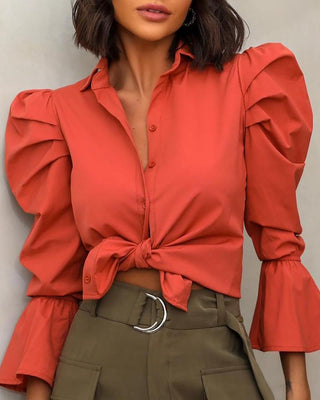 Haut boutonné à manches cloche Gigot sur le devant