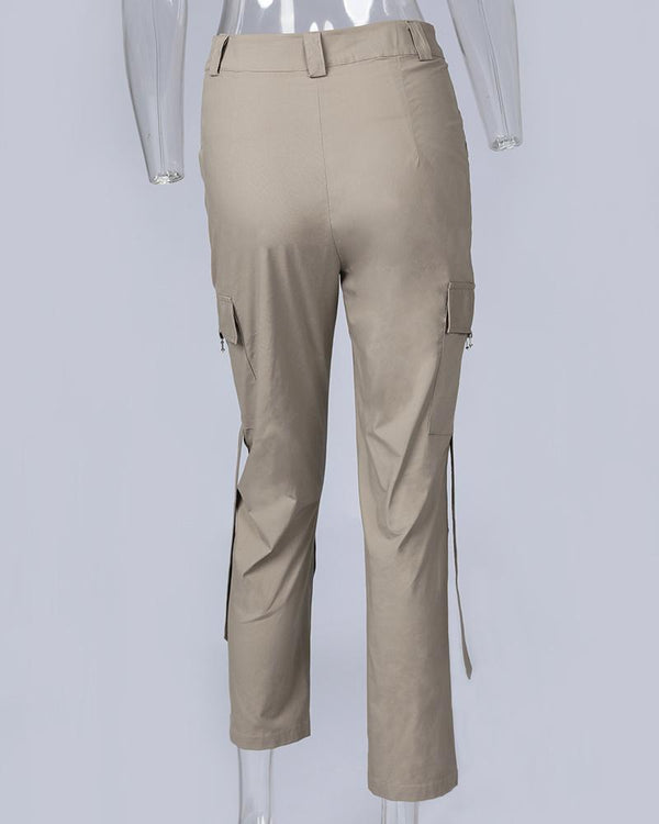 Pantalon cargo à poches zippées à revers noué