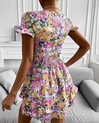 Robe évasée à manches courtes et col en V profond imprimé partout