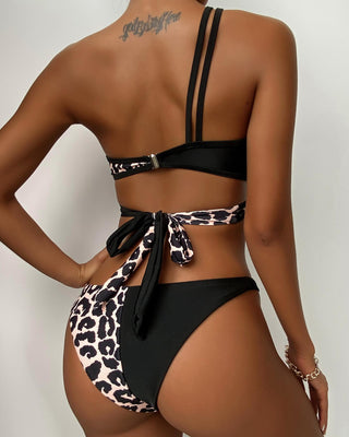 Ensemble de bikini asymétrique à découpes et blocs de couleurs à imprimé guépard