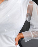 Robe froncée en maille transparente à manches lanterne