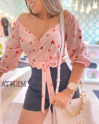 Haut noué à manches longues et surplis à imprimé cœur