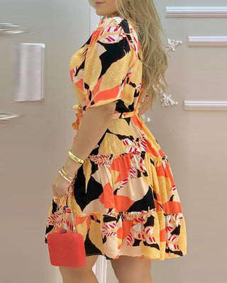 Robe à manches courtes à col rond et imprimé tropical