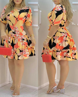 Robe à manches courtes à col rond et imprimé tropical