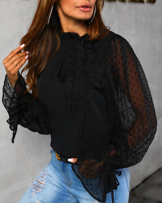 Blouse bowknot à empiècement en tulle transparent à pois