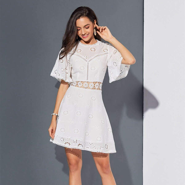 Robe Blanche Bohème Dentelle