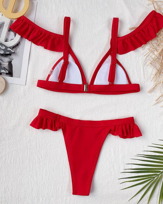 Ensemble de bikini à épaules dénudées et ourlet à volants