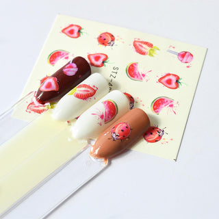 Stickers d'ongles - Nail Art - Fun - Fruits - Cupcakes & cie 123maquillage Fraises 