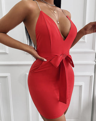 Robe dos nu à décolleté plongeant et poche unie avec ceinture