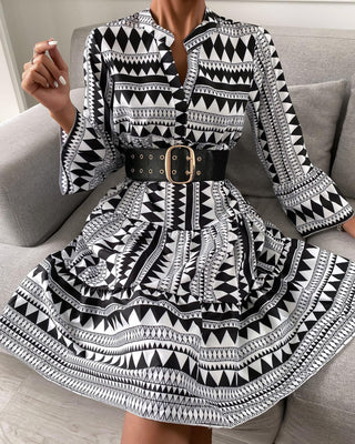 Robe à manches cloche et col en V imprimé