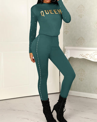 Ensemble haut perlé et pantalon skinny à lettres