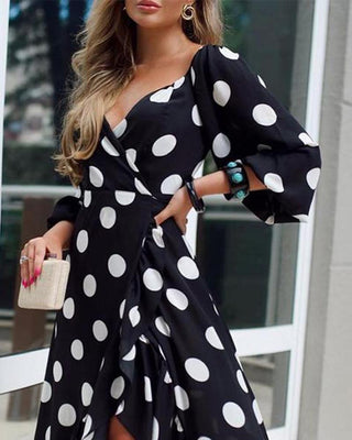 Robe asymétrique cache-cœur à pois