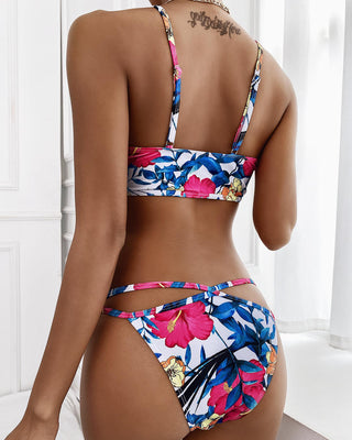 Ensemble de bikini caraco à découpes entrecroisées à imprimé floral