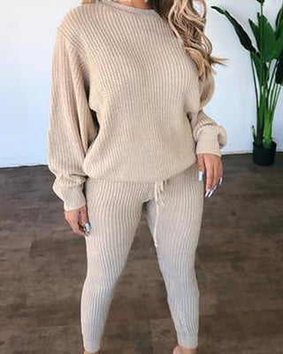 Ensemble haut à manches longues et pantalon à cordon côtelé uni