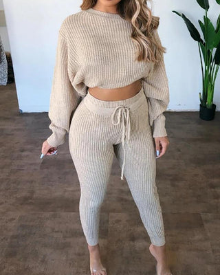 Ensemble haut à manches longues et pantalon à cordon côtelé uni