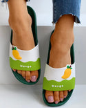 Sandales plates à bout ouvert à motif fruits