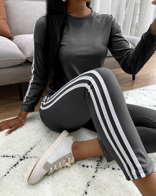 Ensemble haut et pantalon rayés à manches longues