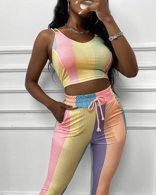 Ensemble haut court à bretelles spaghetti et pantalon à cordon de serrage