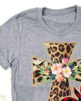 T-shirt à manches courtes et imprimé floral avec lapin de Pâques