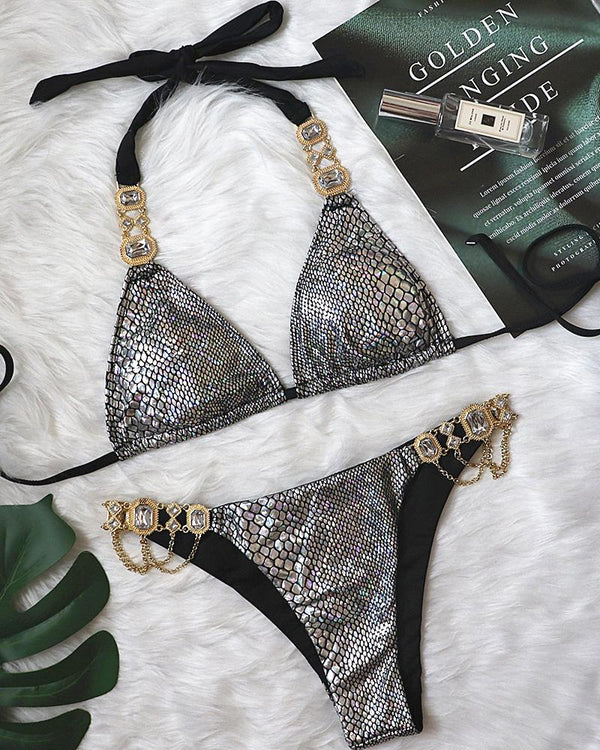 Ensemble de bikini à bretelles en chaîne cloutées en peau de serpent