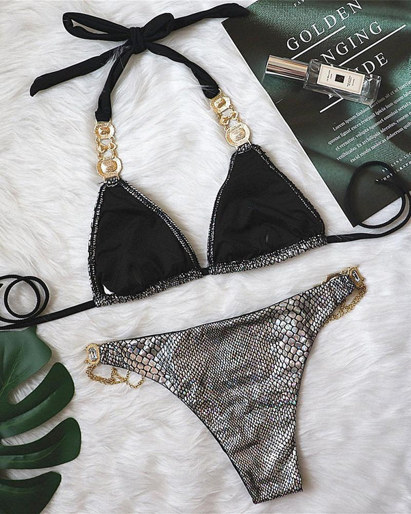 Ensemble de bikini à bretelles en chaîne cloutées en peau de serpent