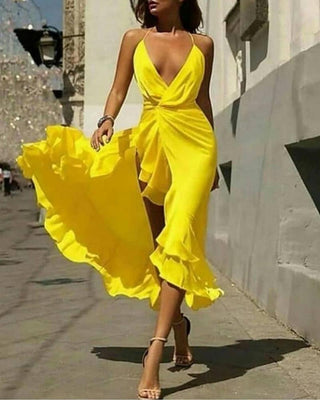 Robe fendue à volants et bretelles spaghetti