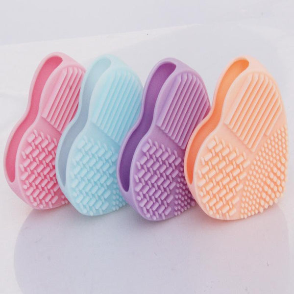 Brosse en coeur nettoyante pour pinceaux