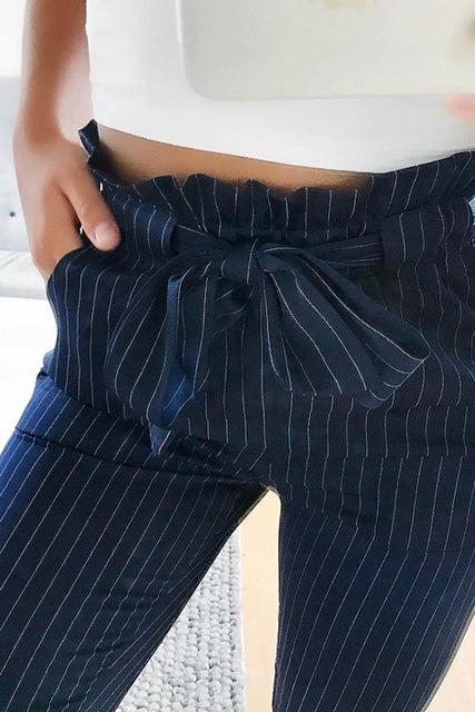 Pantalon tendance avec cordon